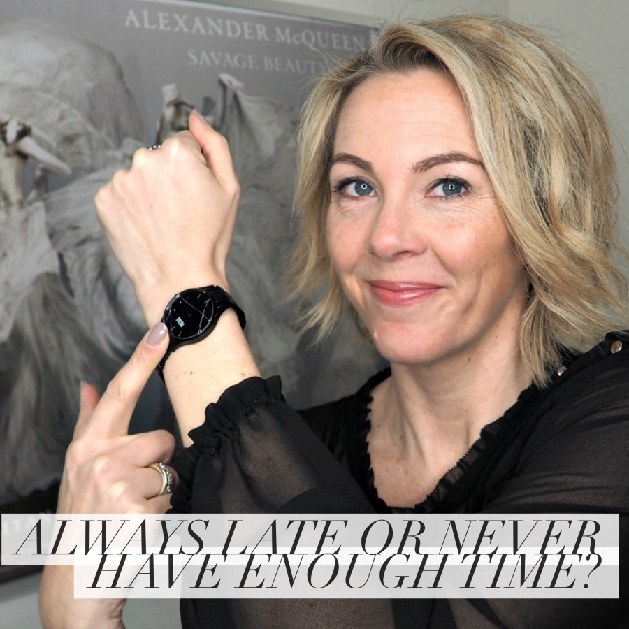 always late, no time, time management, Red Fairy Project, Geneviève Colmer,wellbeing, happiness coach, personal development, personal growth,, productivity, organize, efficient